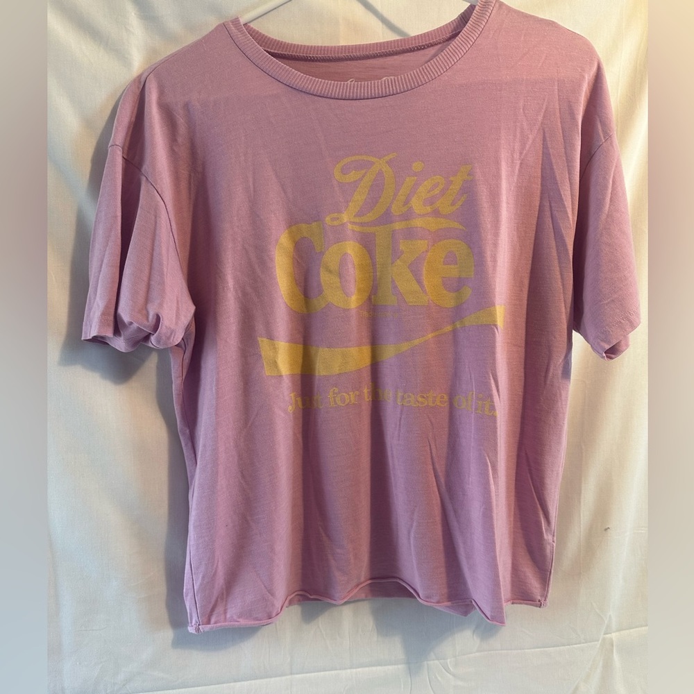 Coca Cola Diet Coke pink tee Small Like New